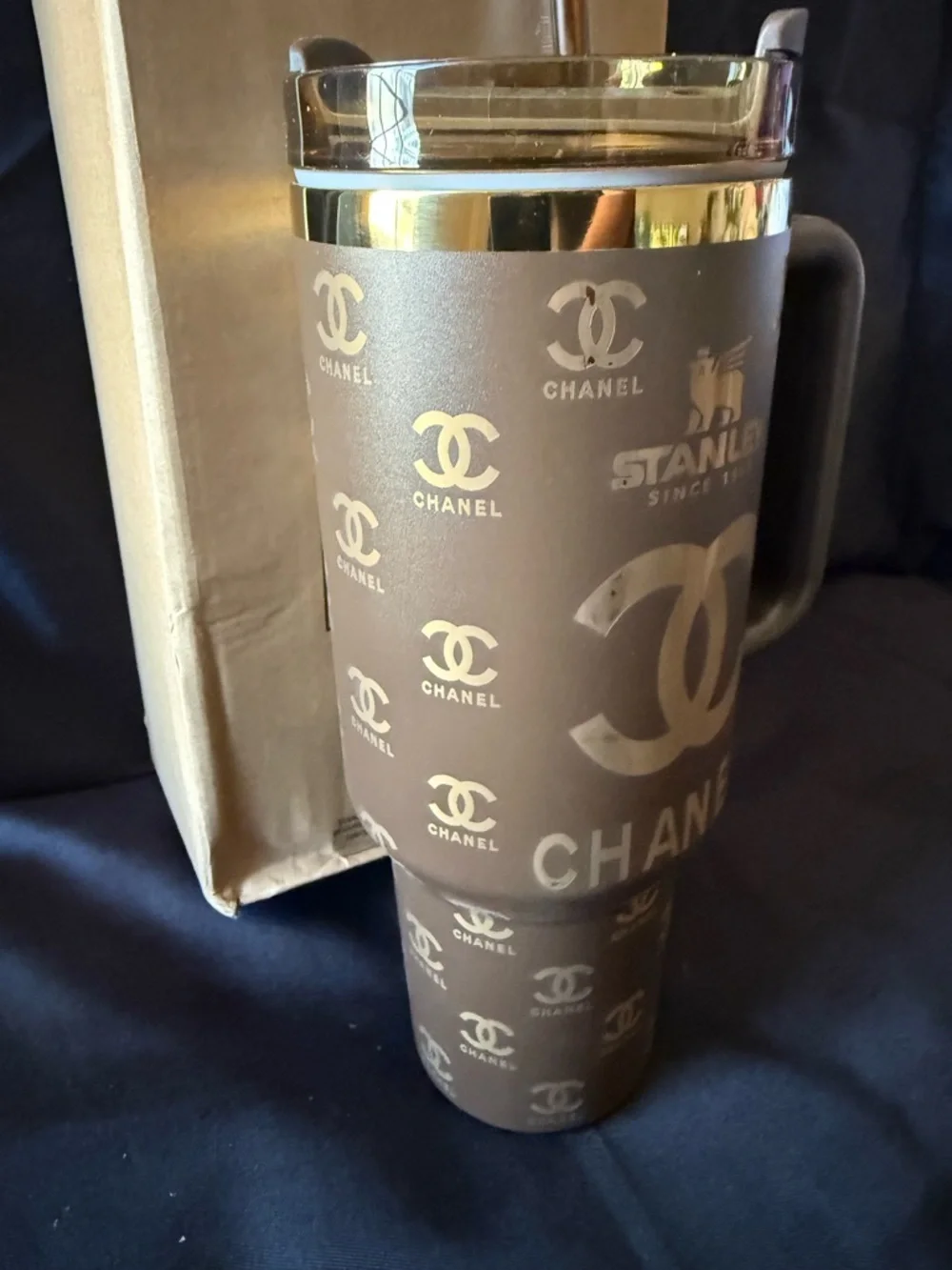 New Stanley 40oz Brown/Gold Laser CEngravedC Tumbler w/ Brown Straw - Picture 4 of 8